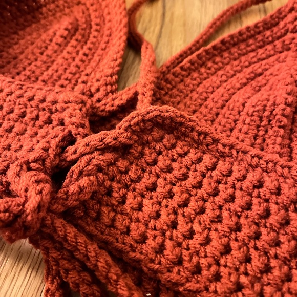 Homemade Crochet Triangle Crop Tank - Picture 2 of 2